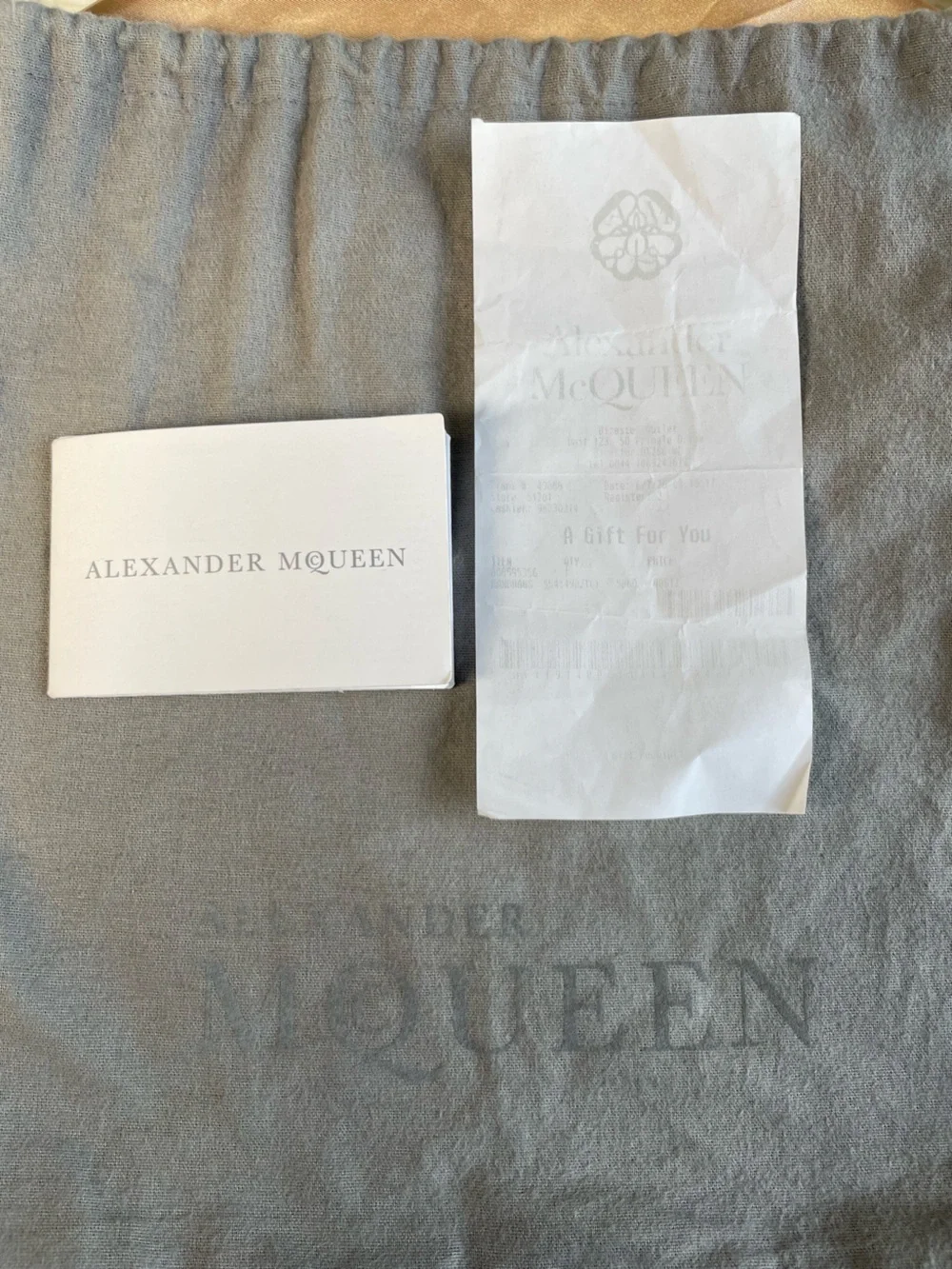 NWT Alexander McQueen Knuckle Clutch with Dust Bag and Branded Cards